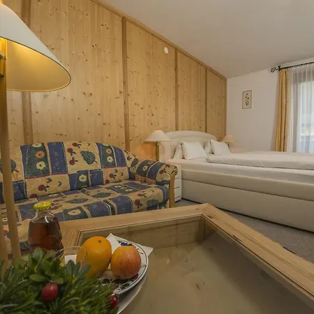 가스트호프 레가 2*