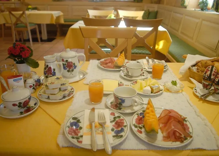 Pension Rega ゲストハウス